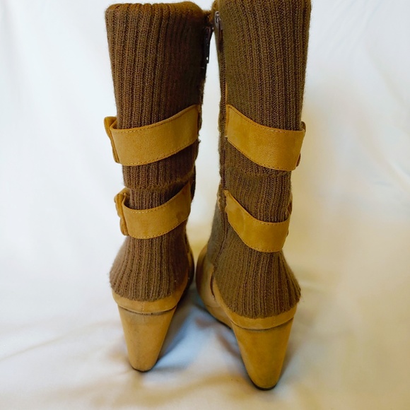 Brown and Tan Suede Winter Boots with Wedge Heel - Picture 6 of 6